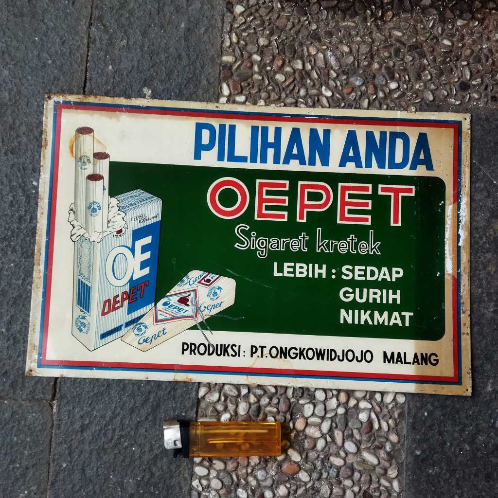 Pajangan Vintage NOS Tin Sign Iklan Seng Oepet Hijau 320 mm