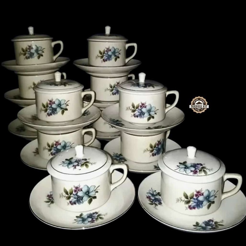 Cangkir kopi lawas KAMBOJA biru