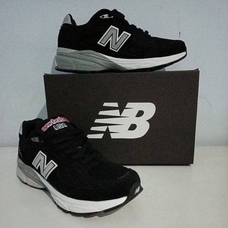 Sepatu NB 990 V3 Second