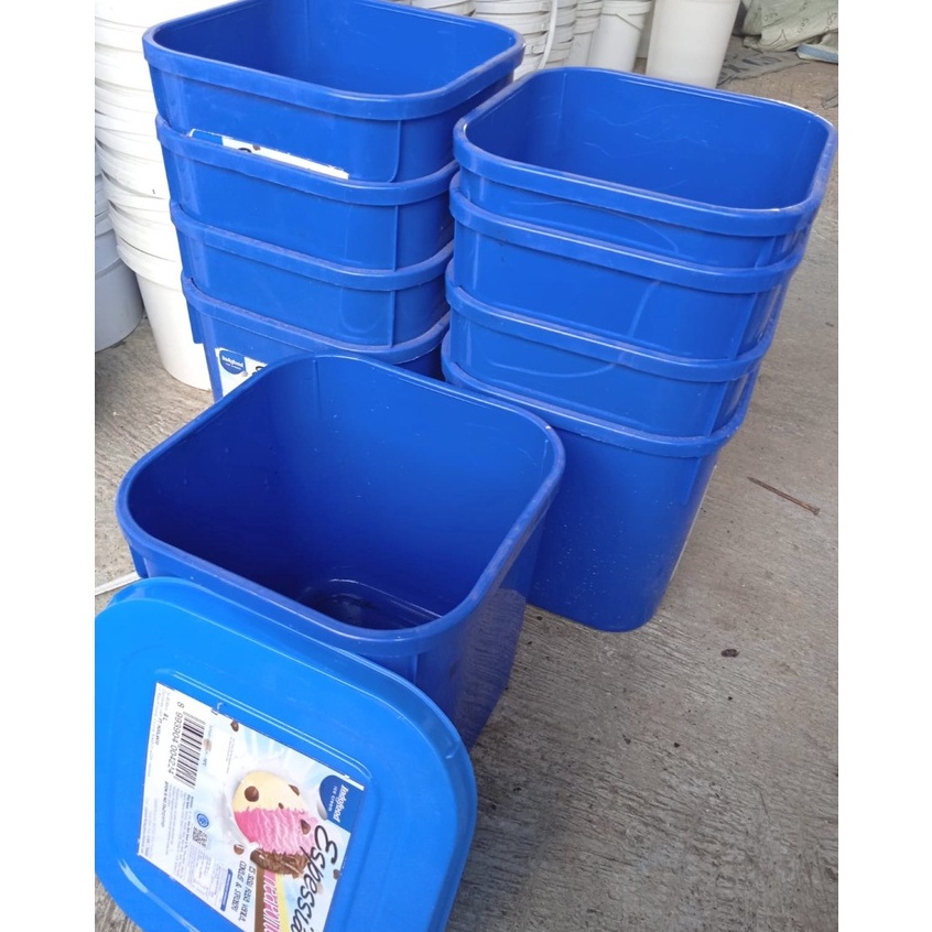Super Special  box bekas es krim 8 liter warna biru kotak  RANDOM BENTUK DAN WARNA