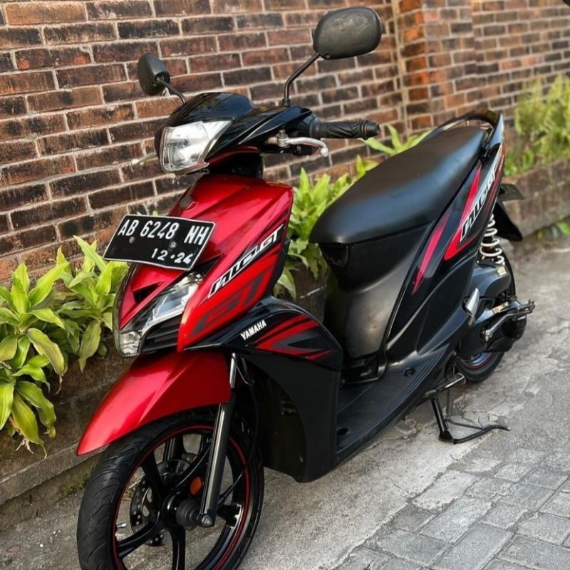 Striping lis sticker standar ORI yamaha mio gt 2014 merah hitam stiker mio gt merah hitam 2014