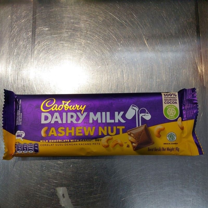 

Cadbury Dairy Milk Cashew Nut 90Gram