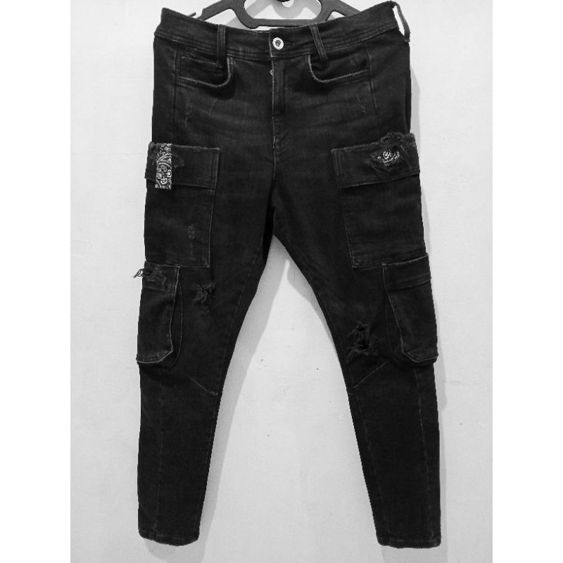 zara man ripped  jeans cargo limited edition