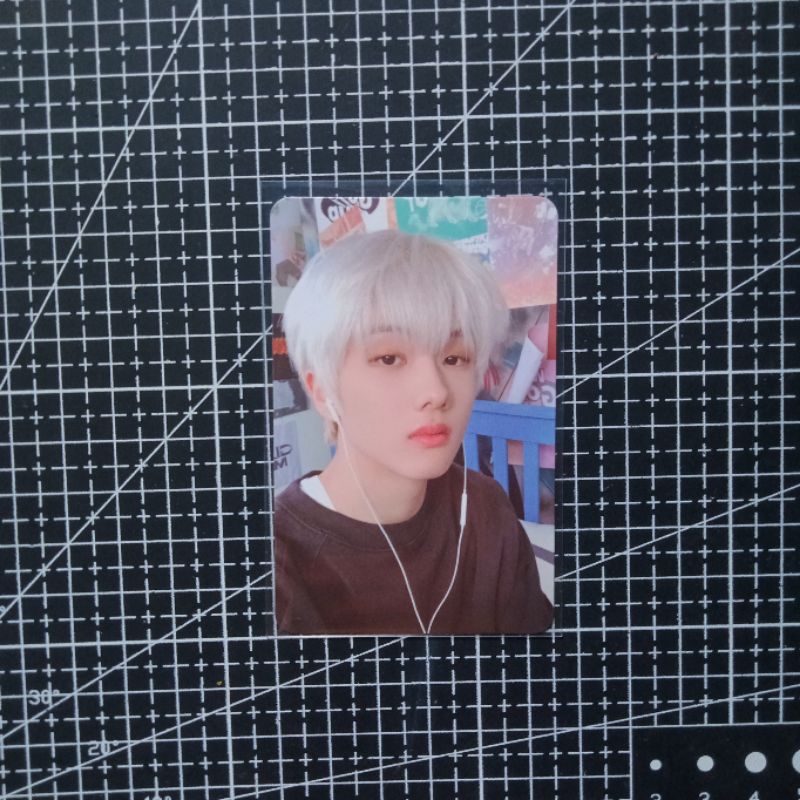 official photocard nct dream jisung earphone (baca desk)
