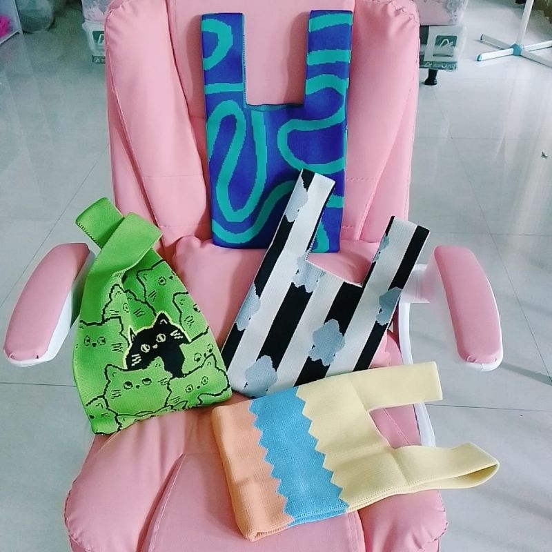 Tas rajut serbaguna aneka motif