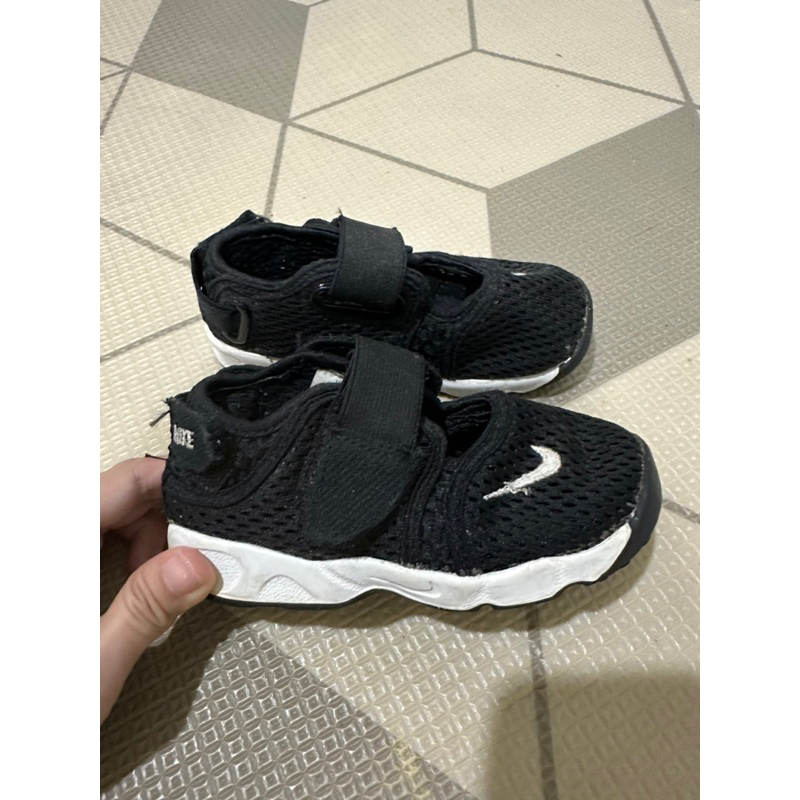 preloved Nike air rift kids