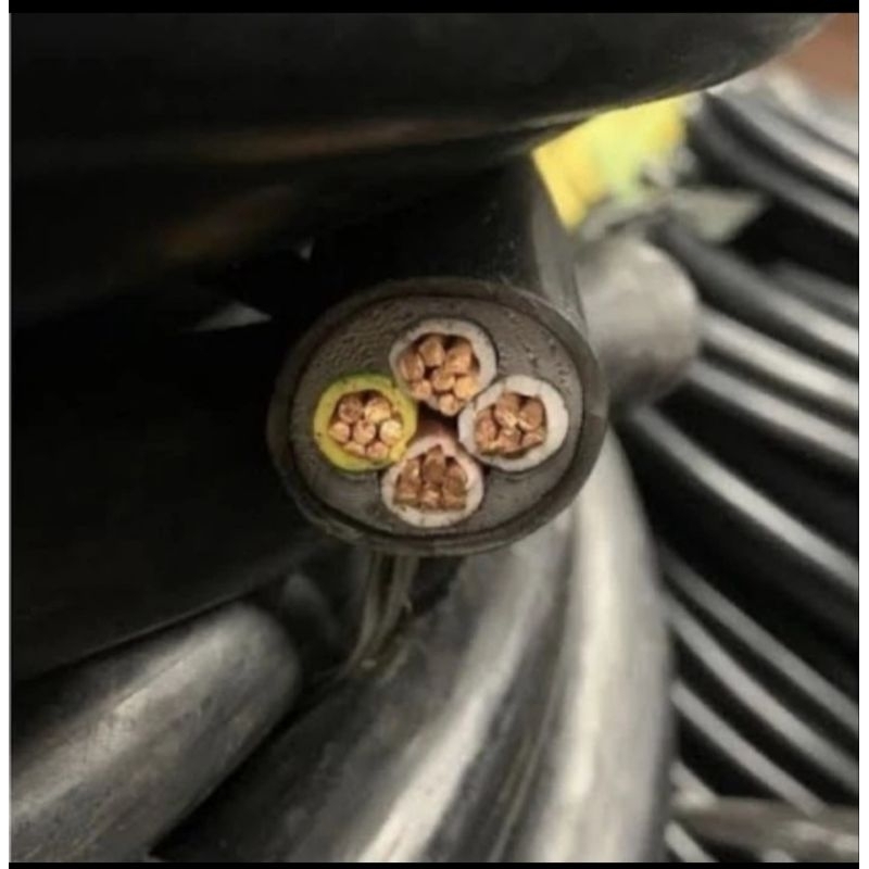 NYY 4 X 25 MM SUPREME/ Nyy 4x25 mm supreme