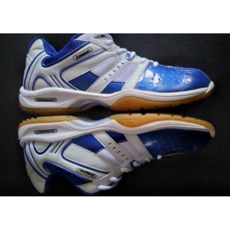 sepatu badminton second original kawasaki size 41