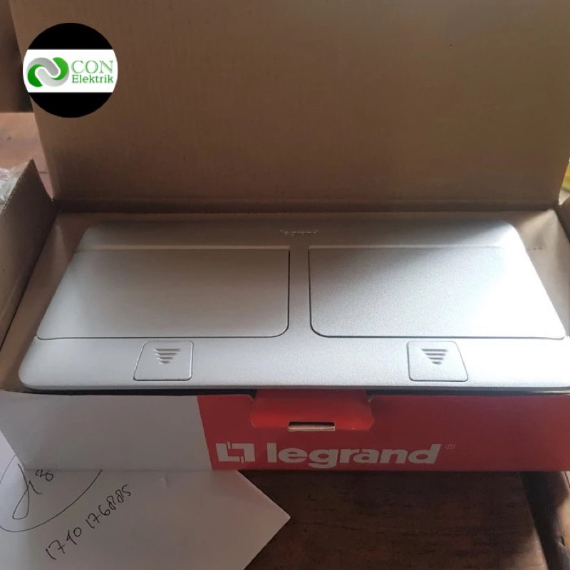 LEGRAND STOP KONTAK LANTAI 8 MODUL 4 STOP KONTAK ARDE 8 MODUL LEGRAND