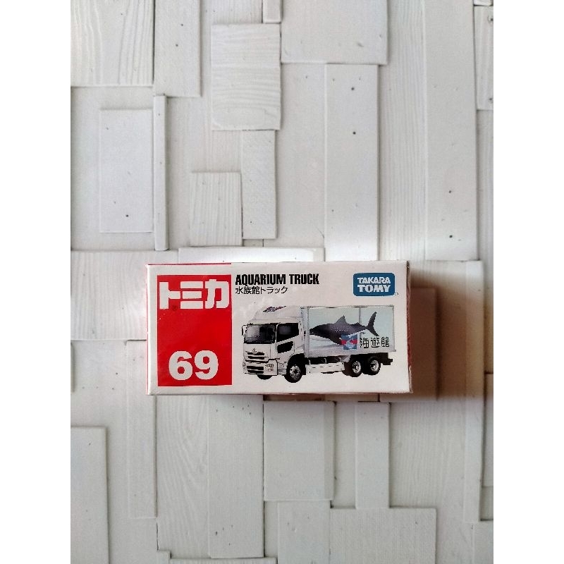 Diecast Tomica Aquarium Truck