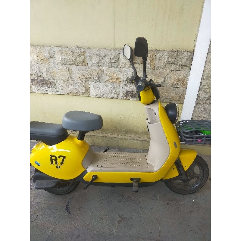 Uwinfly Sepeda Listrik