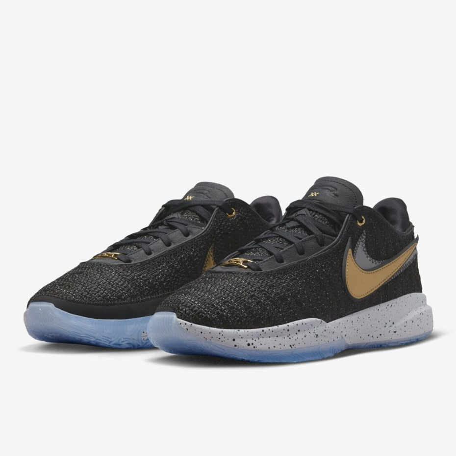 SEPATU BASKET MENS LEBRON XX EP black metallic gold DJ5422-003