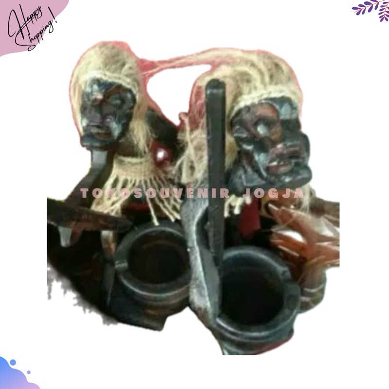 Pajangan Miniatur Asbak Bentuk Suku Asmat