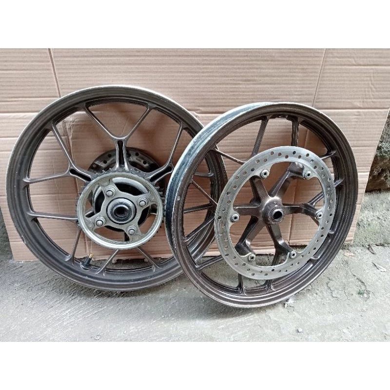 Velg Pelek 1set Honda Sonic 150r PNP Supra Gtr berikut Napgir dan disk depan Belakang Original Copot