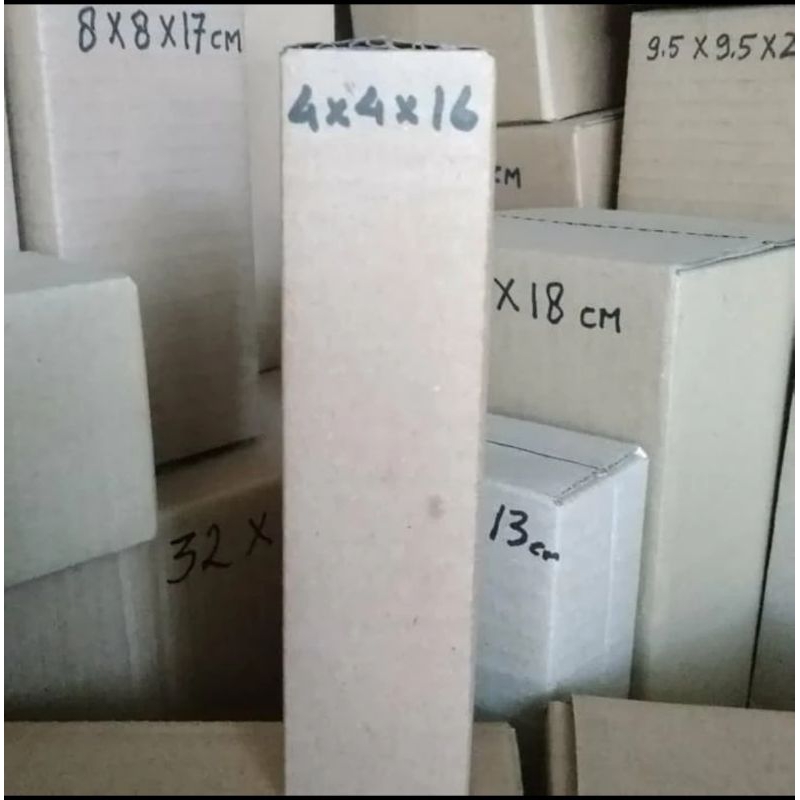 

Kardus box packing ukuran 4x4×16cm