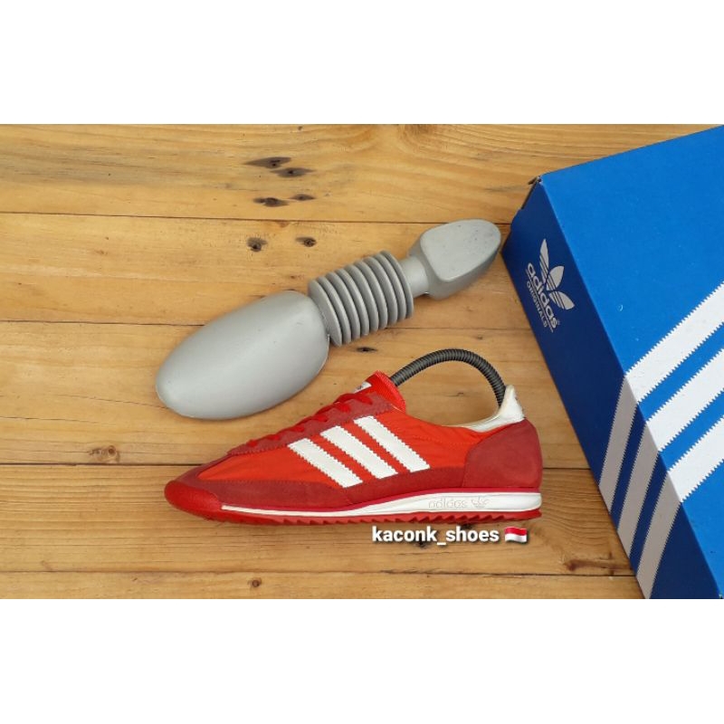 SEPATU ADIDAS SL72 RED