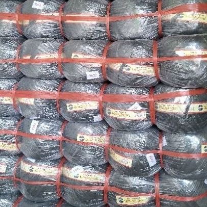 

TALI RAFIA HITAM 800 GRAM