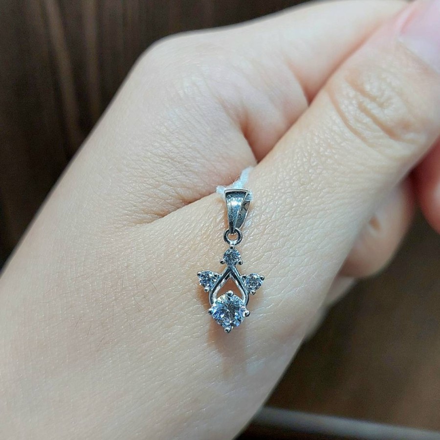 Perhiasan Emas Liontin Pendant Emas Putih Wanita Fashion 750 17k 0.9 Gram (LH46)