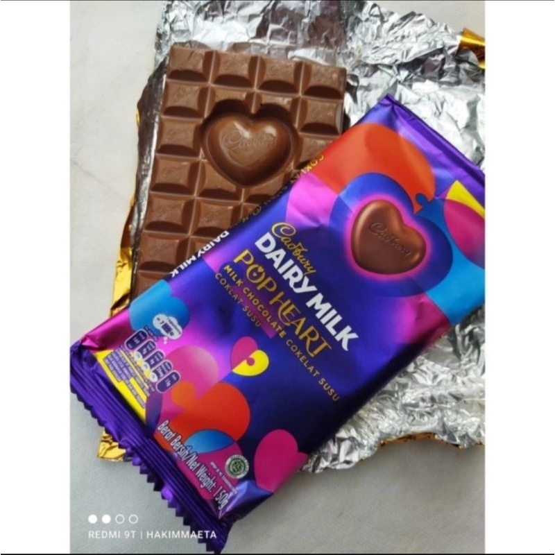 

Coklat Cadbury 160gr Cokelat Cadbury 165gr Dairy Milk Chocolate Pop Heart Hazelnut Cashew Nut Fruit & Nut 62gr Fruit&Nut 30gr Kado Hadiah Hampers Valentine Ulang Tahun Graduation Cadbury Gift Box Delfi Van Houten Silver Queen 62gr 160 gr Besar