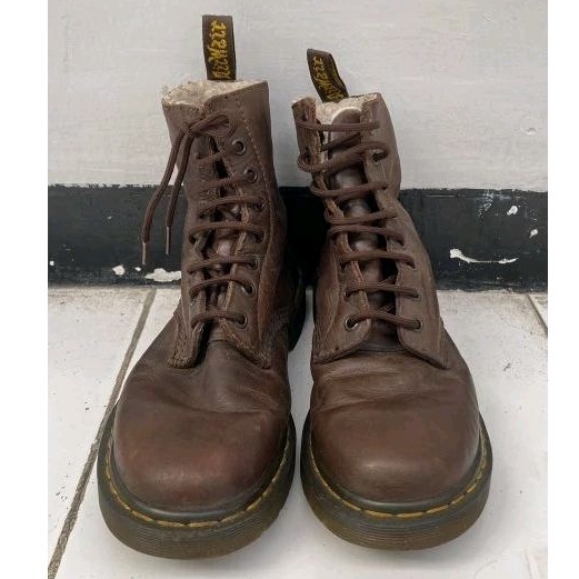 dr. martens 1460 serena