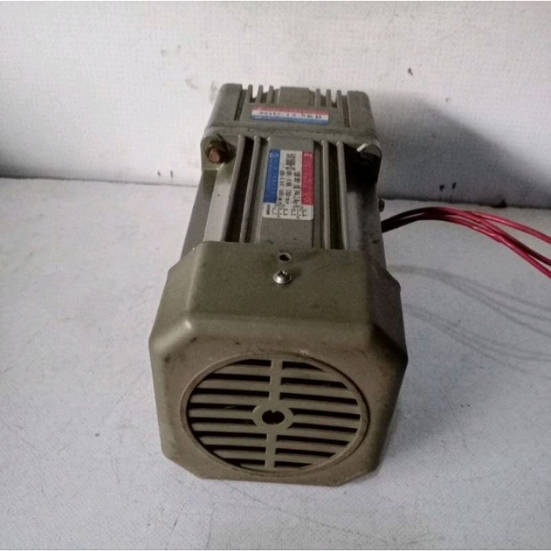 dinamo gear box motor 220V