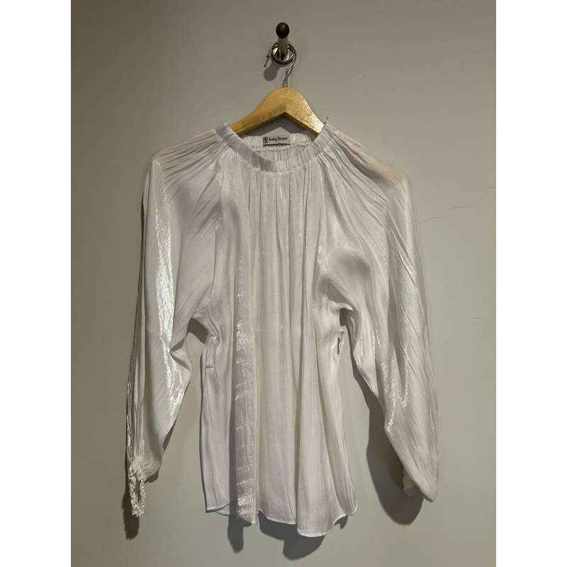 Calla Blouse Shimmer  Basic Putih Sally scarf Preloved