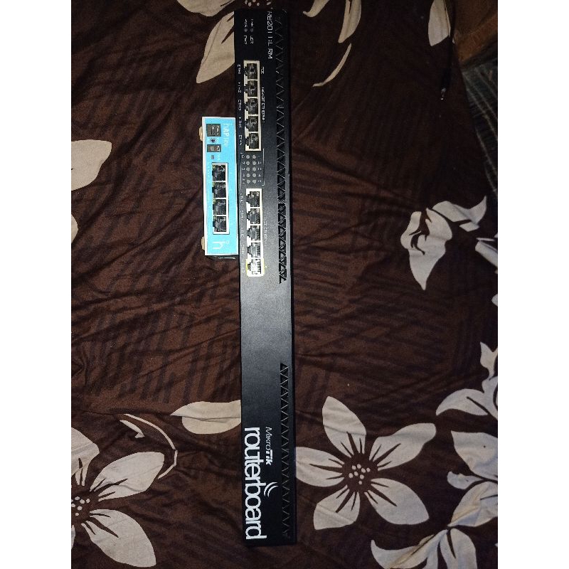 Mikrotik Rb2011iL RM bekas