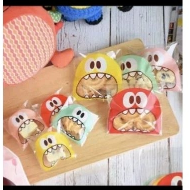 

(1 pc) Plastik cookies/ plastik kue karakter/ plastik permen lucu/ plastik motif
