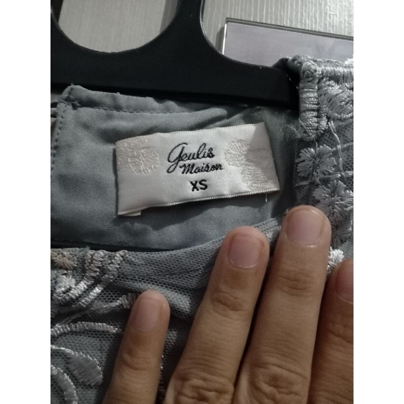 long dress lace silver geulis maison XS / dress brokat premium