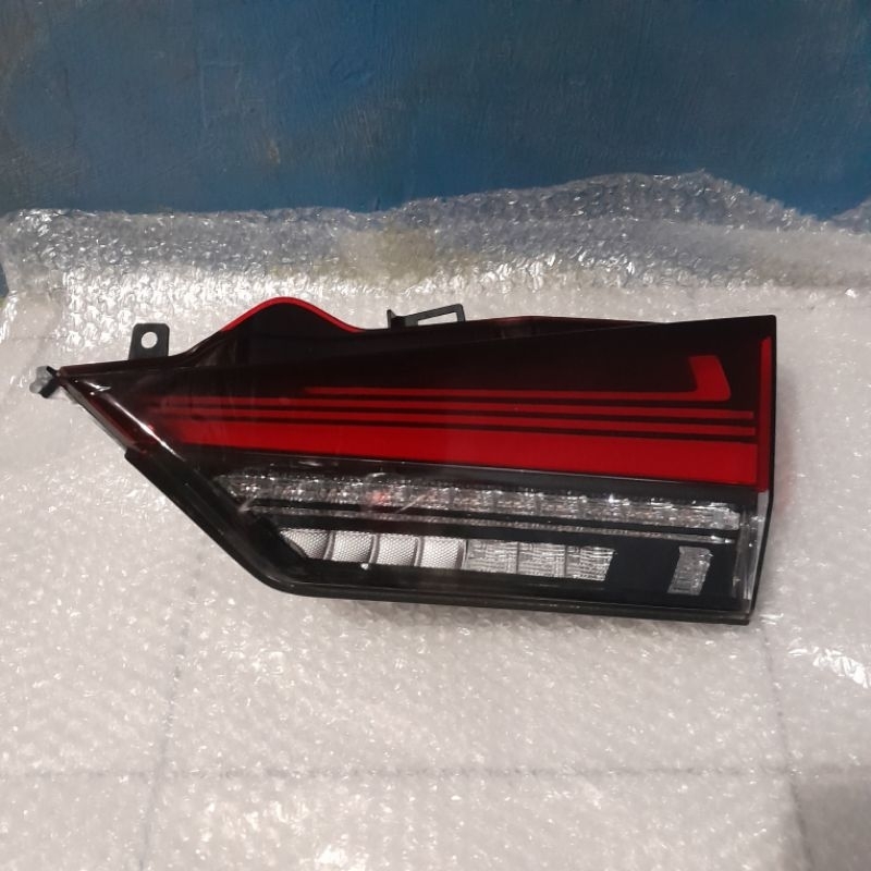 Reflektor Lampu Bagasi Lexus Rx300 Rx 300 F Sport Original Kanan