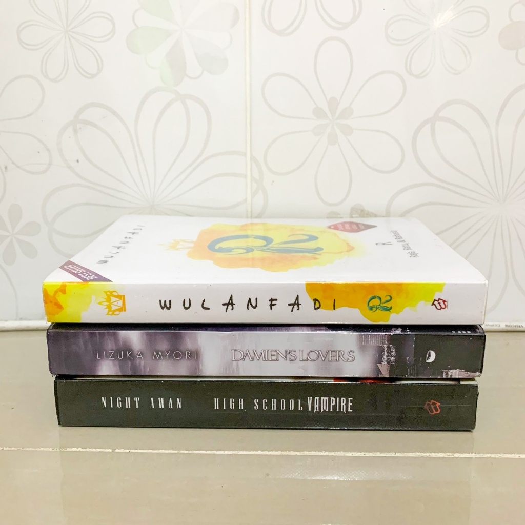 [BUKU ORIGINAL] Buku Novel Buku Bekas Buku Preloved Wattpad