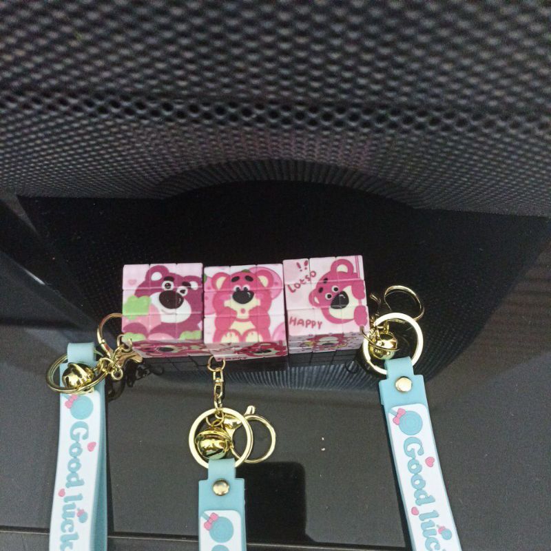 gantungan kunci ganci LOTSO bentuk rubik