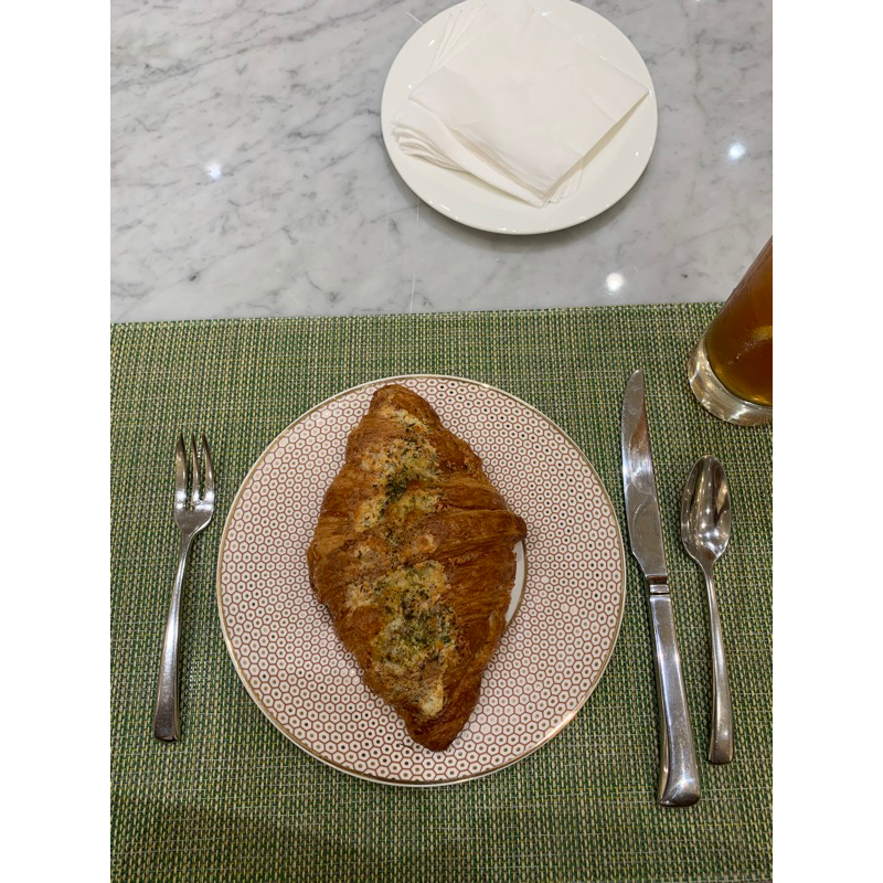 

Croissant Cheese