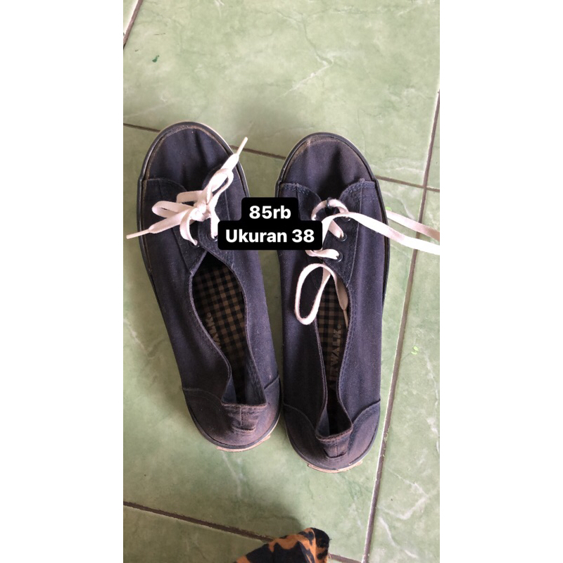 preloved sepatu airwalk