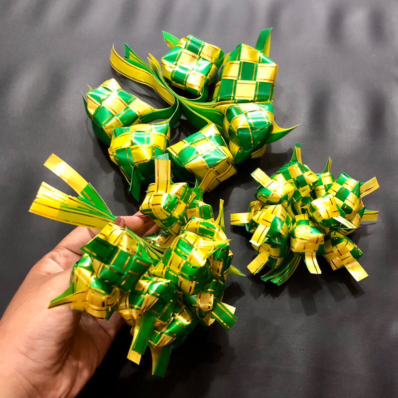 

ketupat hiasan hampers lebaran idhul fitri 2024 ketupat hiasan parcel hempers Kurnia Kado