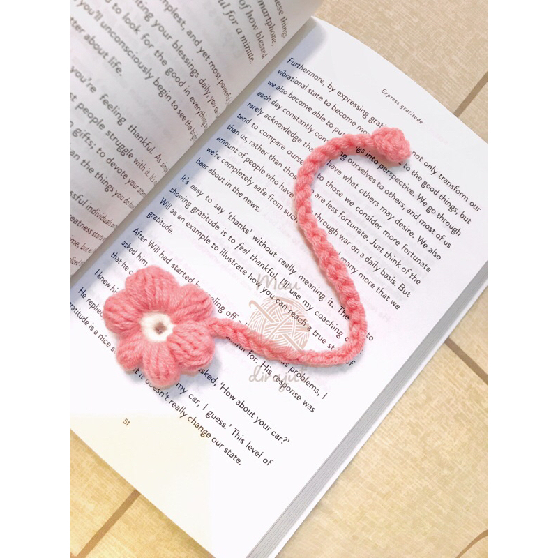 

(Custom) Bookmark crochet | Penanda pembatas buku rajut handmade