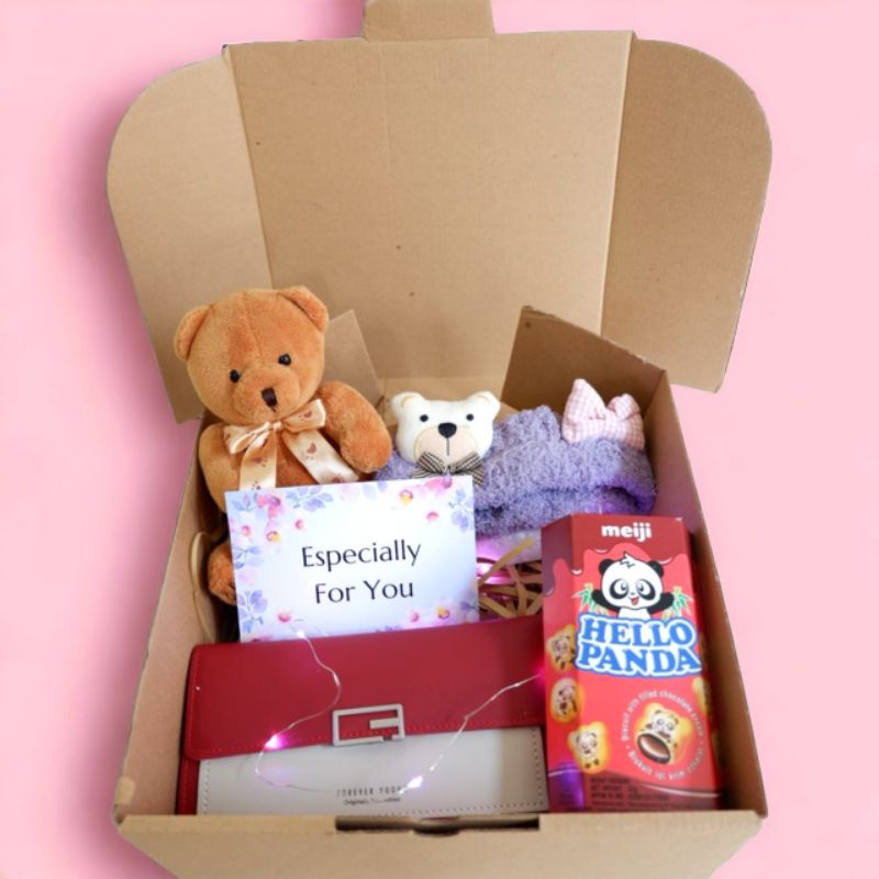 

Kado ulang tahun cewek/Hampers ulang tahun/kado valentine/kado anniversary/kado lebaran