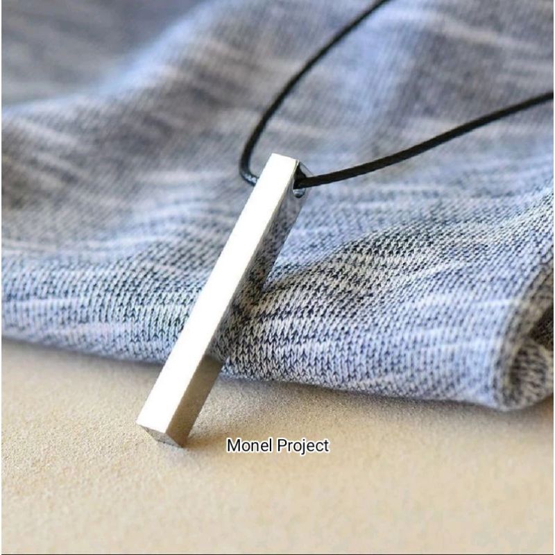 Kalung Tali Pria Liontin Balok Titanium