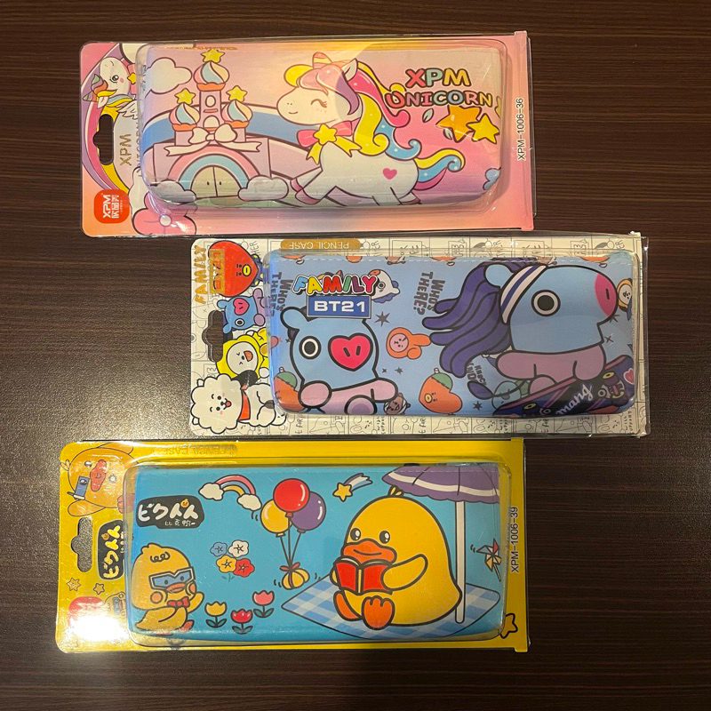 

Tempat Pensil / Kotak Pensil / Pouch Semi Kulit Zipper Motif Unicorn