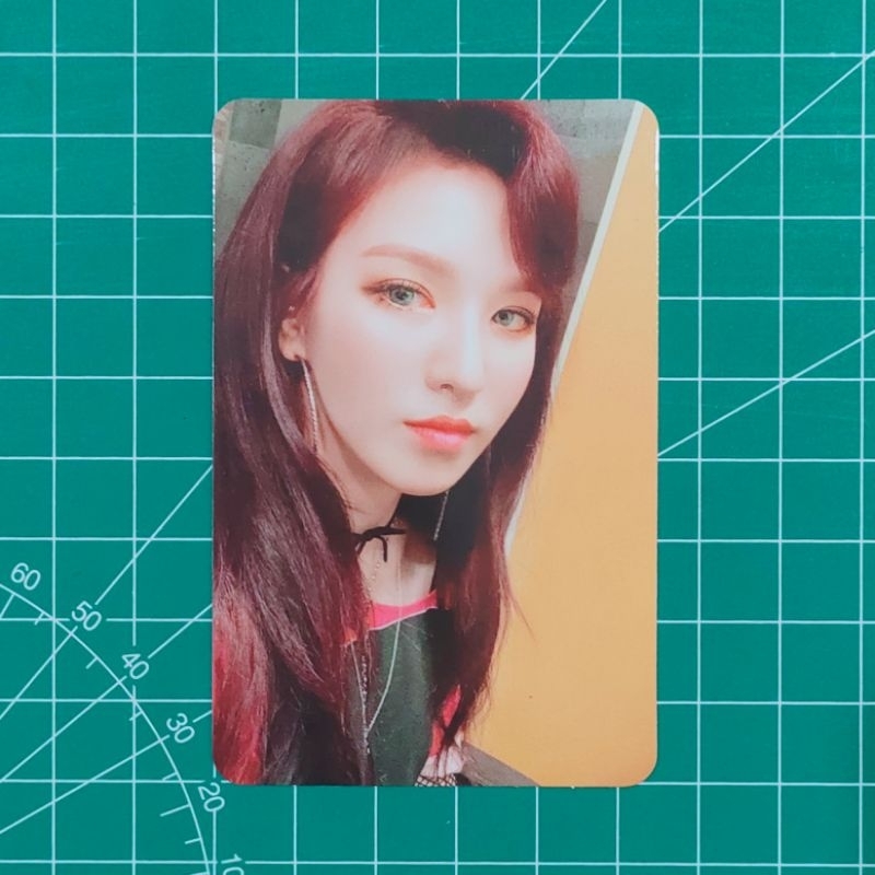 RED VELVET WENDY "THE PERFECT RED VELVET" OFFICIAL PHOTOCARD