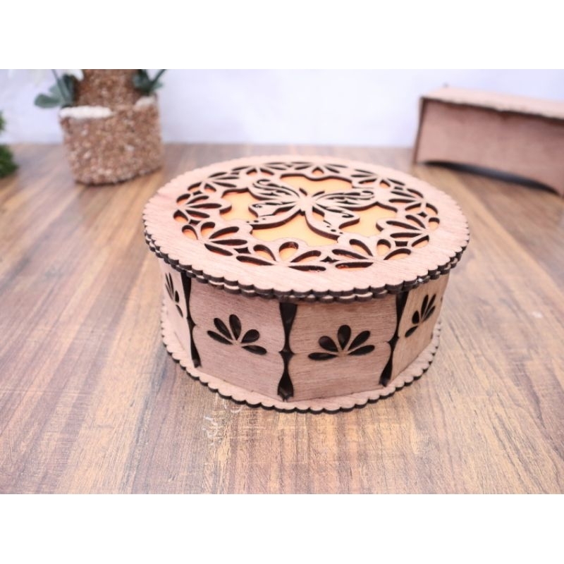 

003. kotak kado bulat box kayu lingkaran, kotak kue, jewelry box, kayu bundar lingkaran ukir kerajinan kayu laser unik lucu aesthetic antik classic kado ulangtahun