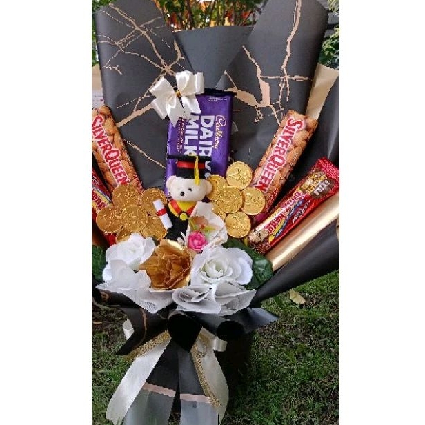 

Buket Coklat Wisuda 175rb