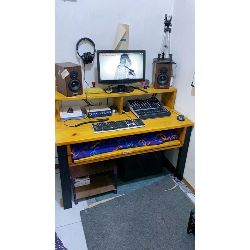battledesk,keyboard medeli,studio musik,meja recording,keyboard,meja musik