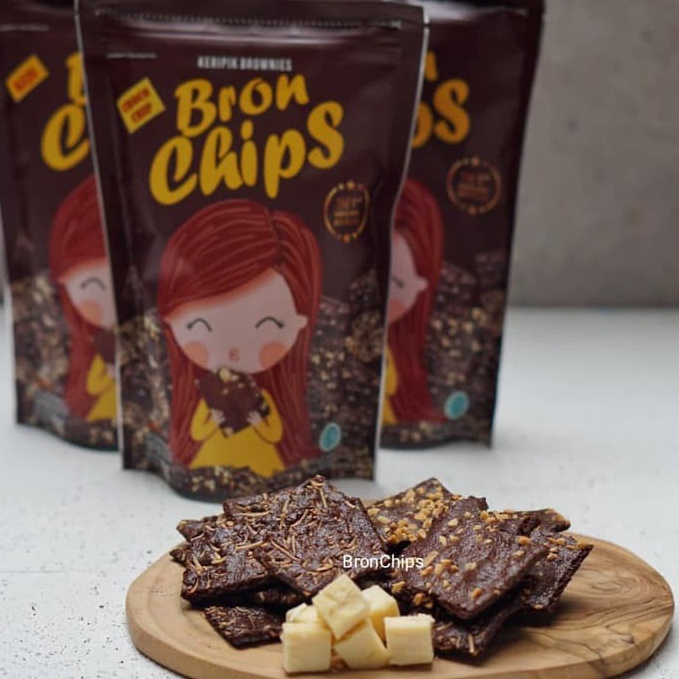 

New Trend Bronchips Keripik Brownies Keju Kacang Greantea ChocoChips 6gr Snack jajanan keripik brownis enak MelySnack