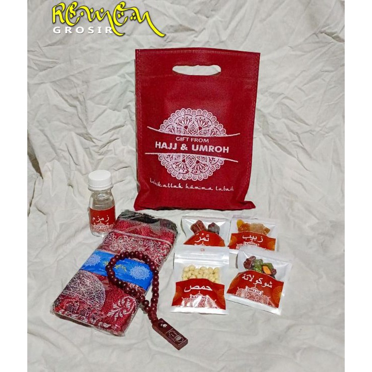 

Cuci Gudang Paket premium oleholeh haji dan umrah sajadah rajut murah