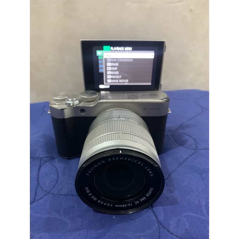 Mirrorless Fujifilm Xa10
