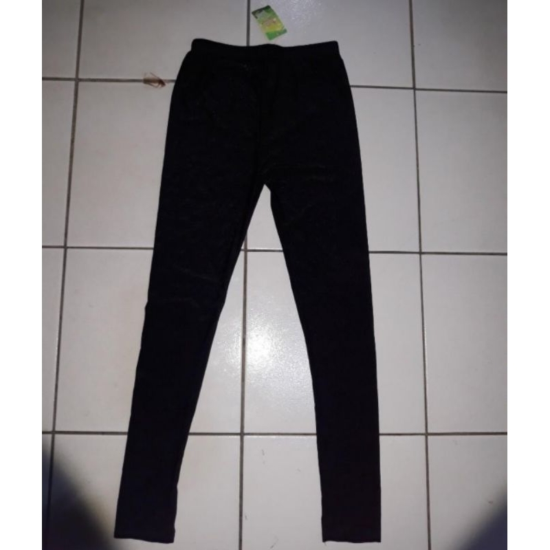 Legging Lycra Mengkilap Hitam
