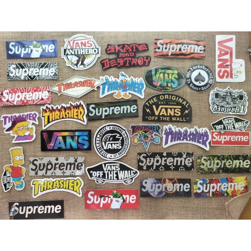 

Stiker Brand Supreme Per 1 Pcs