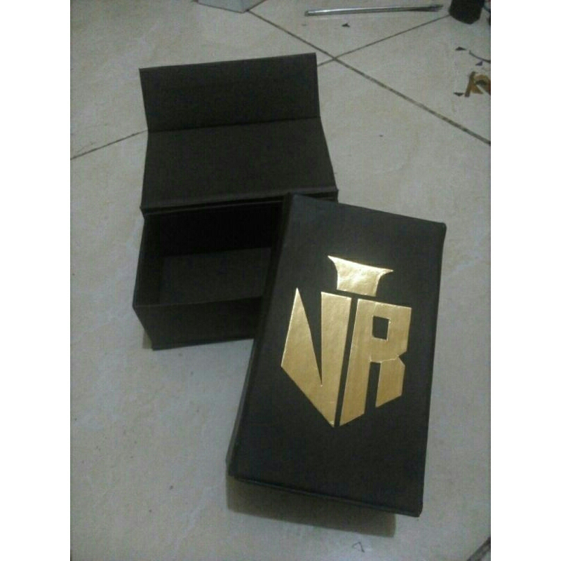 

GIFT BOX / BOX HAMPERS COVER BLACK DOFF , SIZE 7CM X 4CM X 12CM