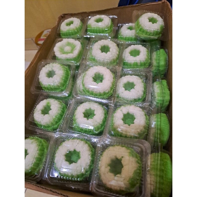 

Kue Putu Ayu